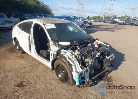 2019 Honda Civic Sport z USA, uszkodzony, nr VIN 2HGFC2F83KH533485